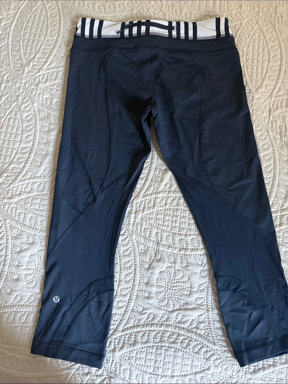 lululemon athletica women cropped